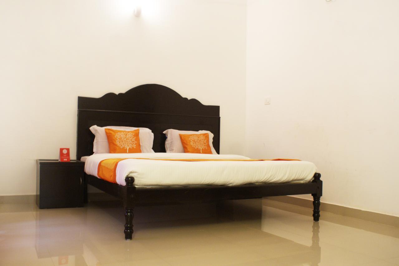 Oyo 4867 Royal Homes Alappuzha Εξωτερικό φωτογραφία