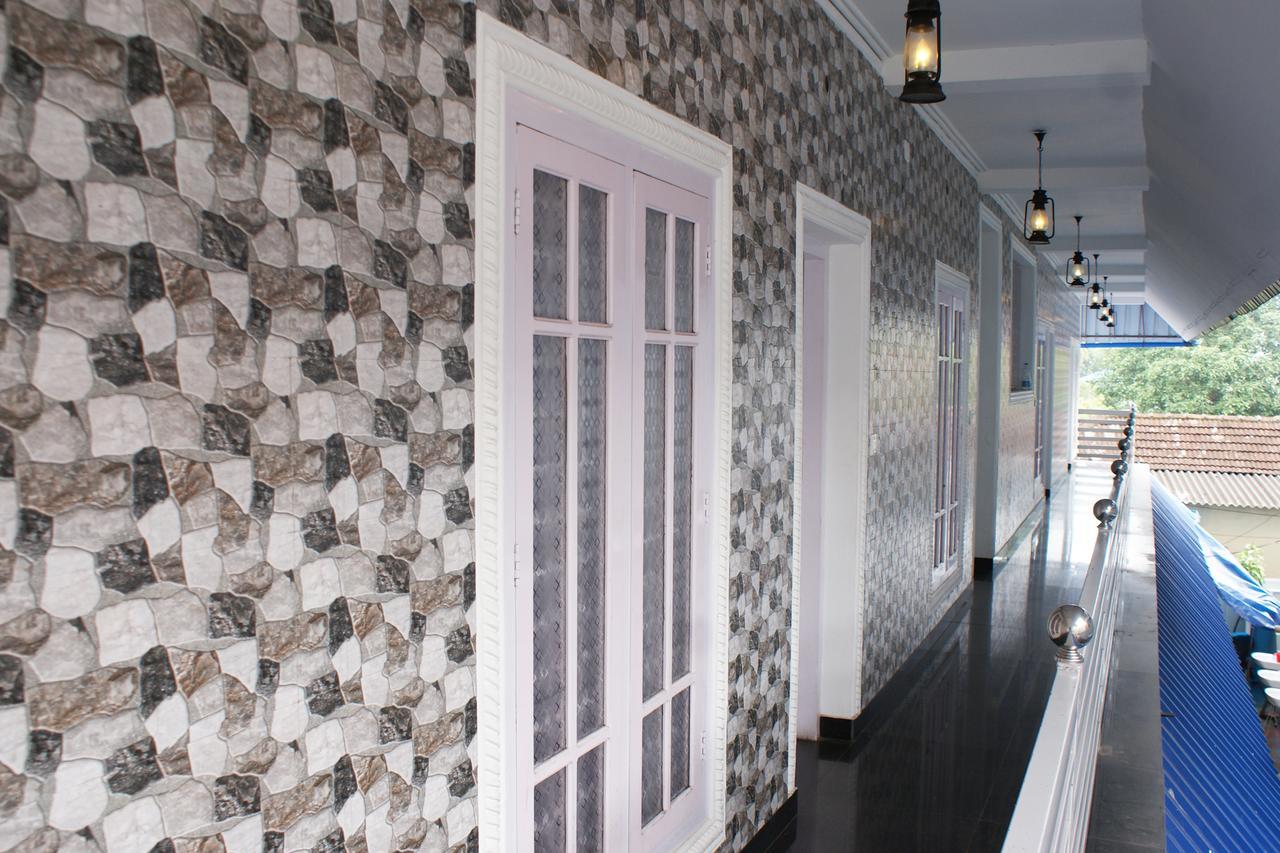 Oyo 4867 Royal Homes Alappuzha Εξωτερικό φωτογραφία