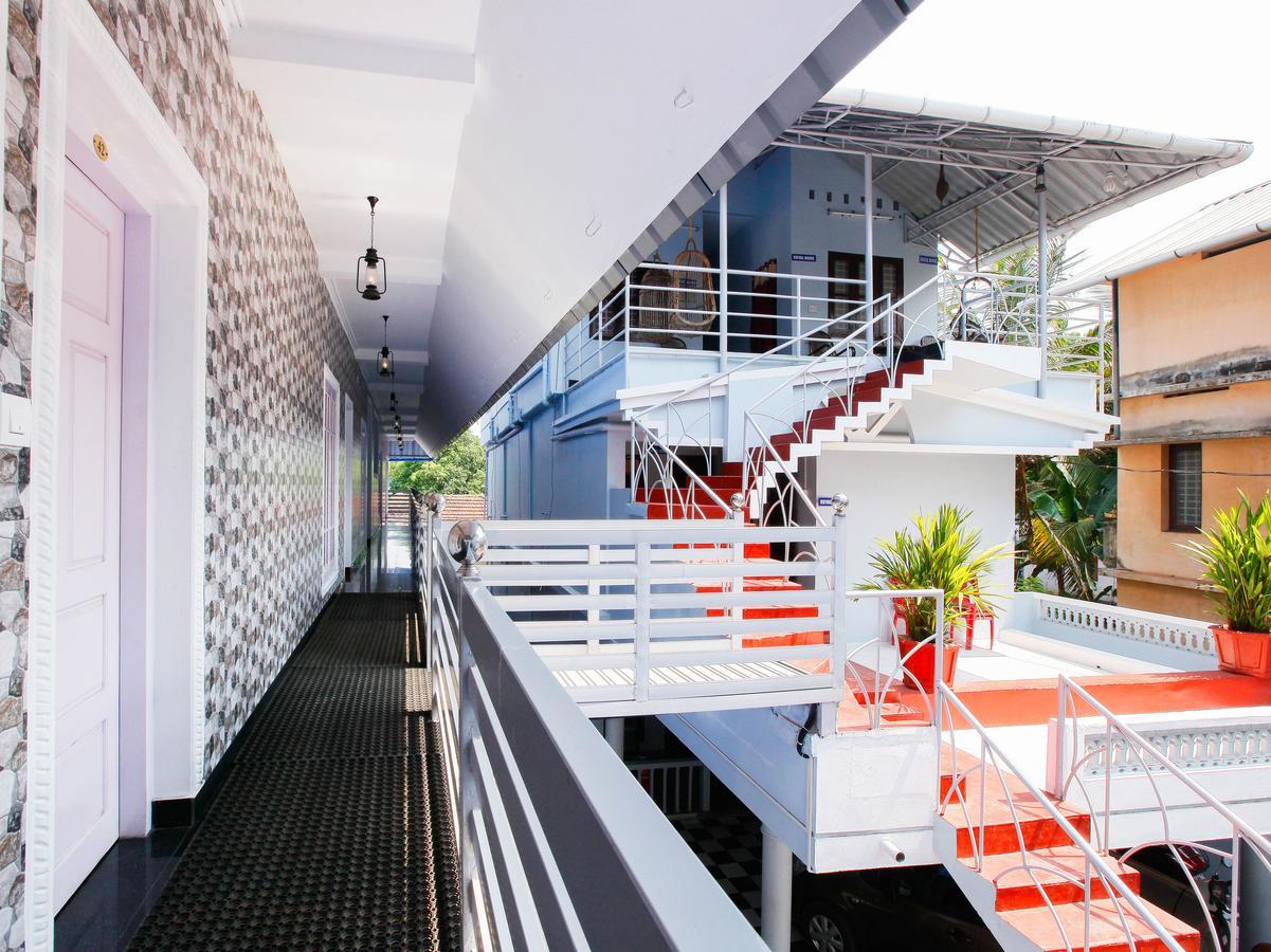 Oyo 4867 Royal Homes Alappuzha Εξωτερικό φωτογραφία